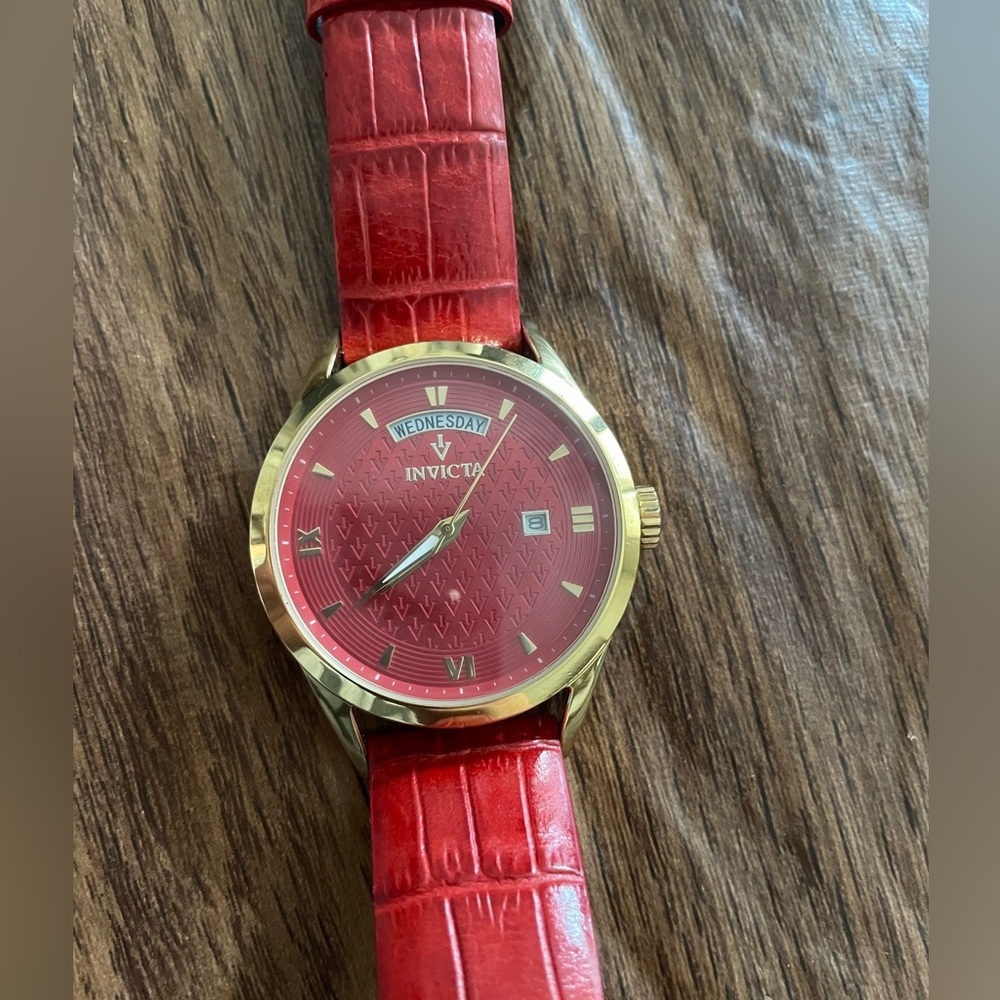 Red Vintage Lady Invicta Womens watch - invicta 22826